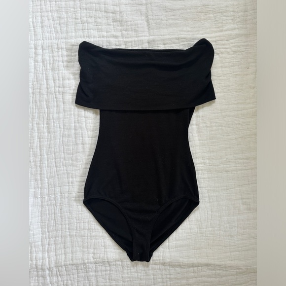 Aritzia Wilfred Free Off the Shoulder Black Bodysuit - Size S - Picture 4 of 9